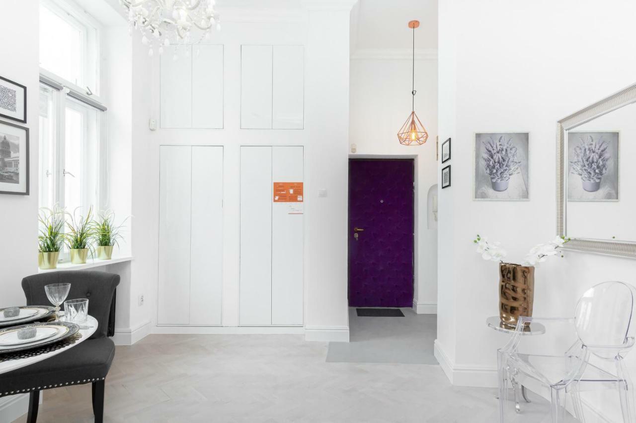 Apartment Center By Renters *